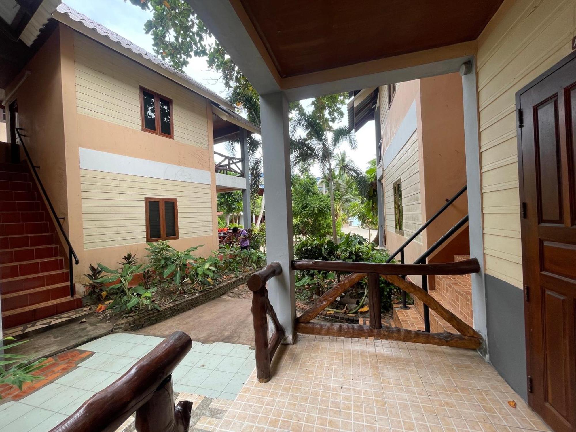 Big Fish Resort Koh Tao Exterior photo